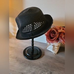 Women's fedora